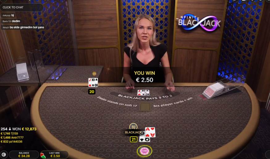 Affichage des gains dans le jeu de casino en direct Infinite Blackjack.